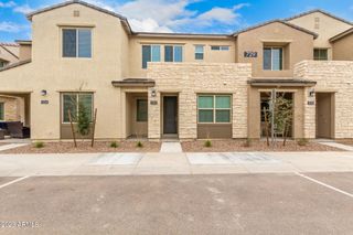 729 E ZESTA Lane 103, Gilbert, AZ 85297