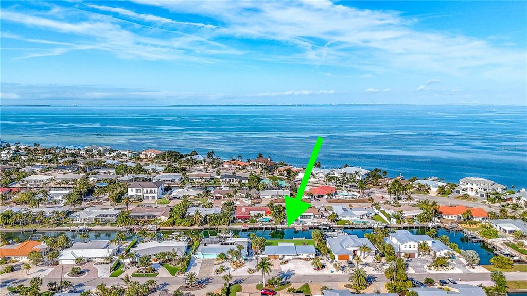 607 EMERALD LANE, Holmes Beach, FL 34217