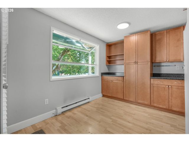 12600 Se FREEMAN Way 71, Milwaukie, OR 97222