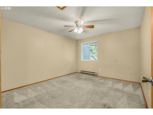 12600 Se FREEMAN Way 71, Milwaukie, OR 97222