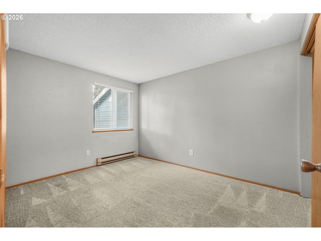12600 Se FREEMAN Way 71, Milwaukie, OR 97222