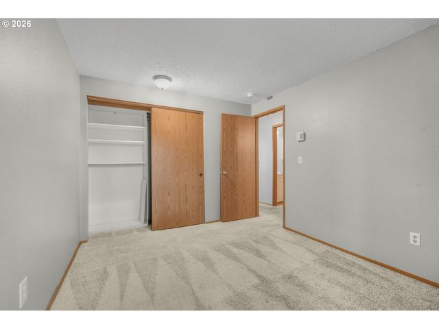 12600 Se FREEMAN Way 71, Milwaukie, OR 97222