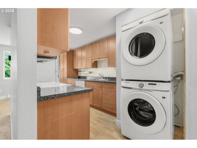 12600 Se FREEMAN Way 71, Milwaukie, OR 97222