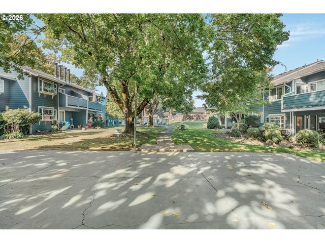 12600 Se FREEMAN Way 71, Milwaukie, OR 97222