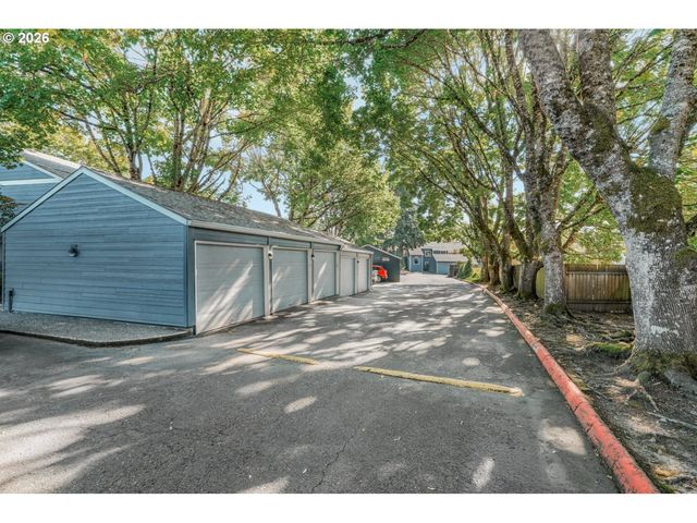 12600 Se FREEMAN Way 71, Milwaukie, OR 97222