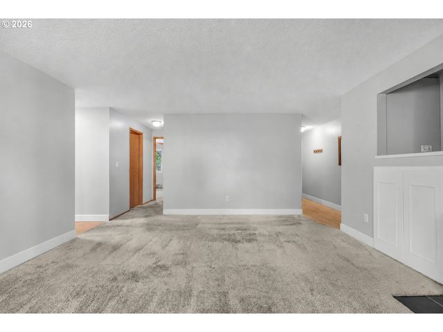 12600 Se FREEMAN Way 71, Milwaukie, OR 97222