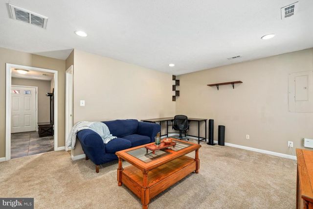 520 CLINT LN, Fredericksburg, VA 22405