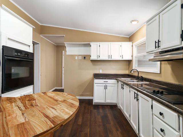 241 Eagle St, Inman, SC 29349