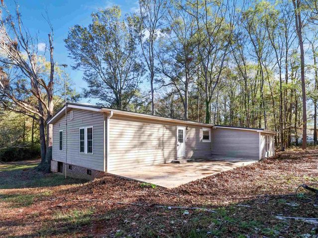 241 Eagle St, Inman, SC 29349