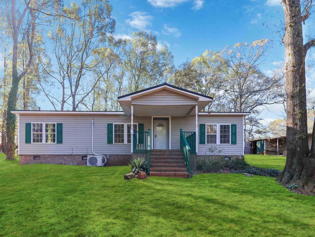 241 Eagle St, Inman, SC 29349