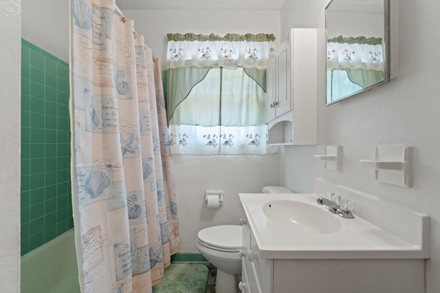 106 SW Cedar Avenue, Fort Walton Beach, FL 32548