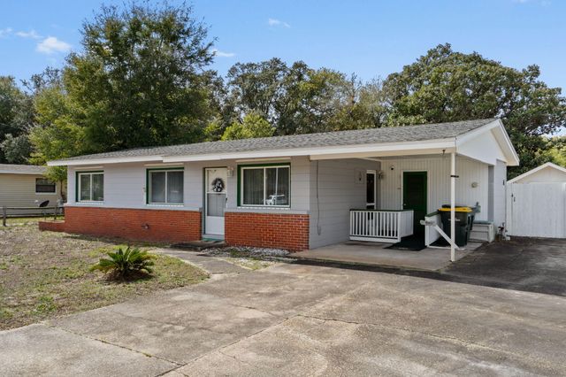 106 SW Cedar Avenue, Fort Walton Beach, FL 32548