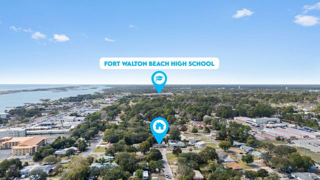 106 SW Cedar Avenue, Fort Walton Beach, FL 32548