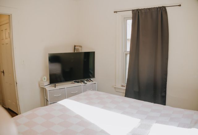 1886 N Fort Avenue, Springfield, MO 65803