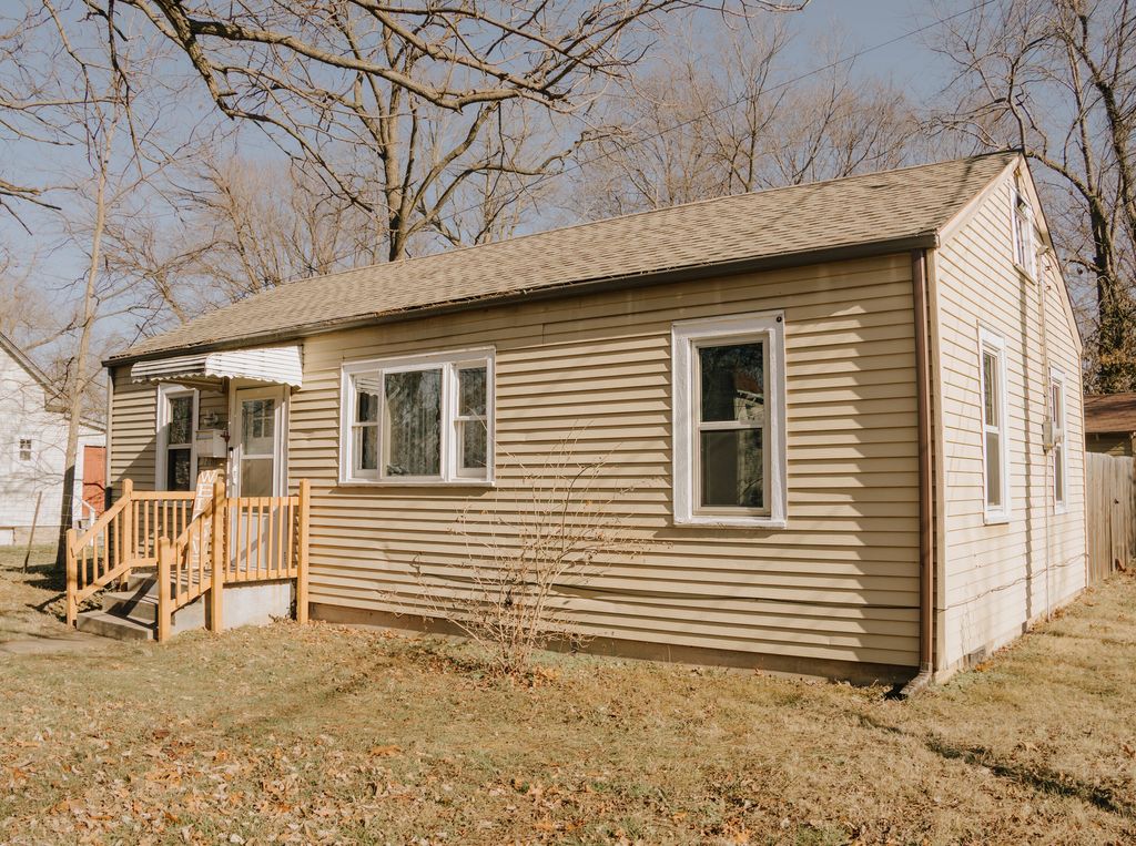 1886 N Fort Avenue, Springfield, MO 65803