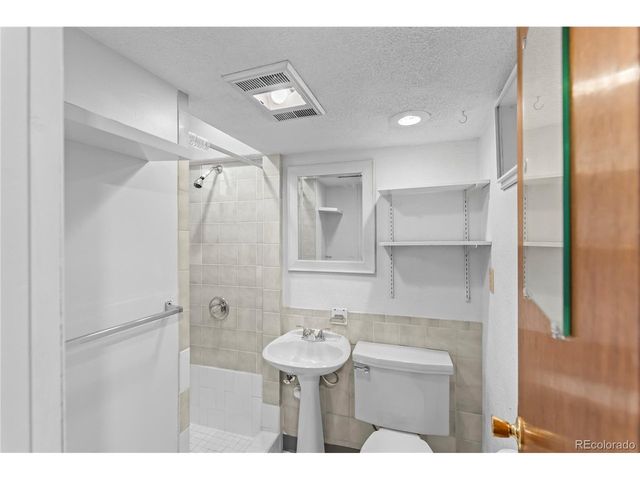 2711 Concord St, Colorado Springs, CO 80907