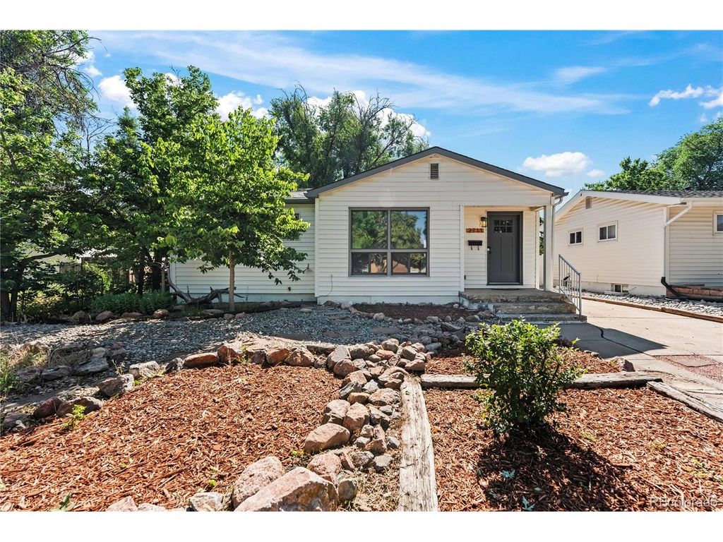 2711 Concord St, Colorado Springs, CO 80907