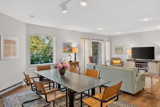 1 Belmont Rd APT 315, Harwich, MA 02671