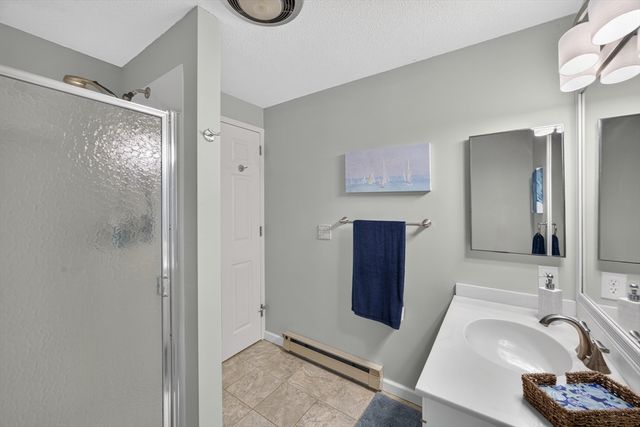 1 Belmont Rd APT 315, Harwich, MA 02671