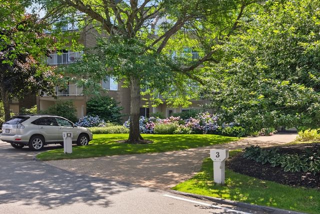 1 Belmont Rd APT 315, Harwich, MA 02671
