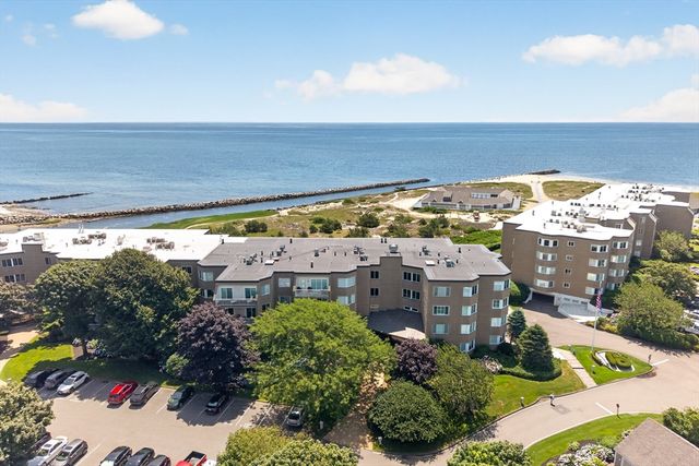 1 Belmont Rd APT 315, Harwich, MA 02671