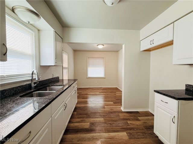 5239 Arch Street, Maple Heights, OH 44137