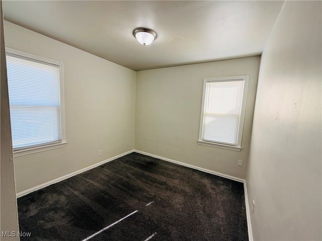 5239 Arch Street, Maple Heights, OH 44137