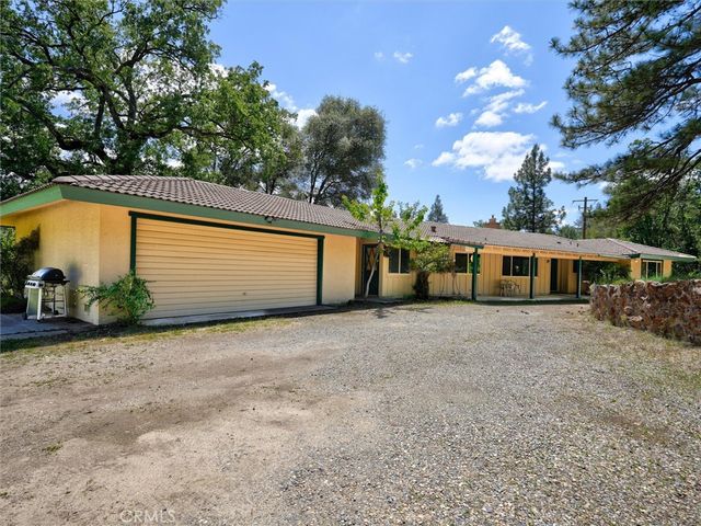 51300 Road 426, Oakhurst, CA 93644