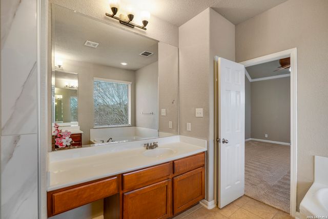 24050 Waterhole Ln, San Antonio, TX 78261