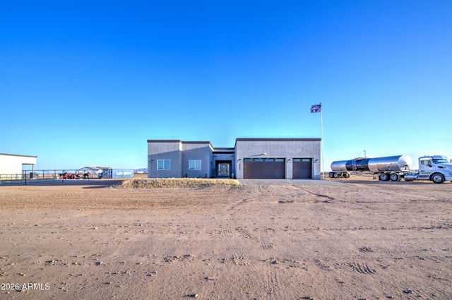 25037 W CHAPAROSA Way, Wittmann, AZ 85361