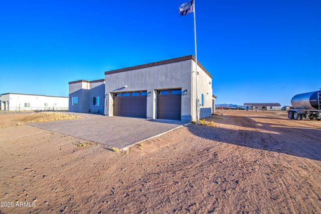 25037 W CHAPAROSA Way, Wittmann, AZ 85361