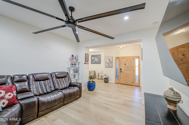 25037 W CHAPAROSA Way, Wittmann, AZ 85361