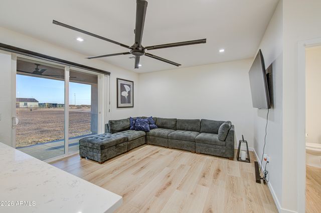 25037 W CHAPAROSA Way, Wittmann, AZ 85361