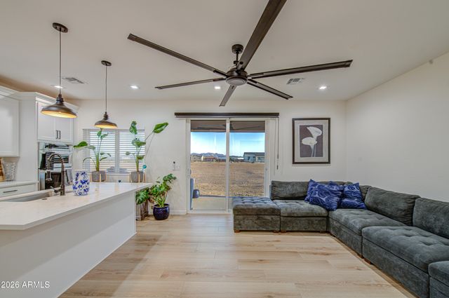 25037 W CHAPAROSA Way, Wittmann, AZ 85361