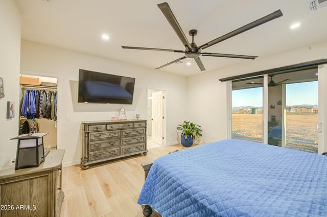 25037 W CHAPAROSA Way, Wittmann, AZ 85361