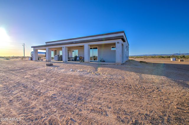 25037 W CHAPAROSA Way, Wittmann, AZ 85361