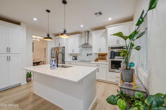 25037 W CHAPAROSA Way, Wittmann, AZ 85361