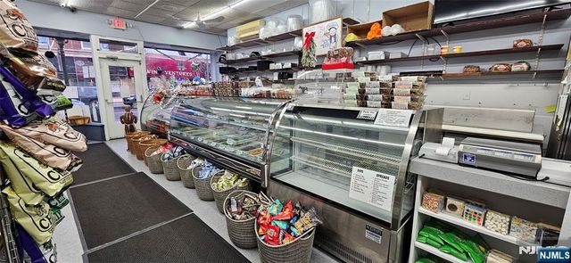 10 Washington Street, Tenafly, NJ 07670
