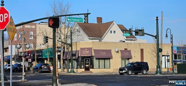 10 Washington Street, Tenafly, NJ 07670