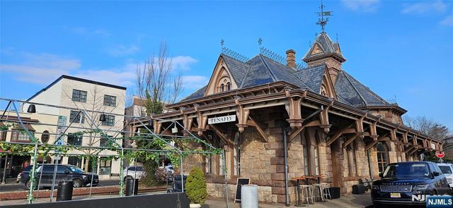 10 Washington Street, Tenafly, NJ 07670