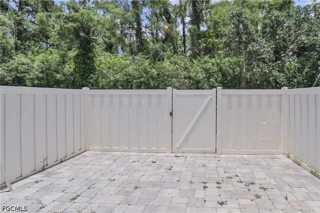 3630 Pine Oak CIR 105, Fort Myers, FL 33916