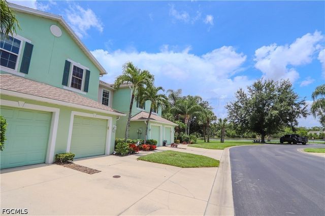 3630 Pine Oak CIR 105, Fort Myers, FL 33916