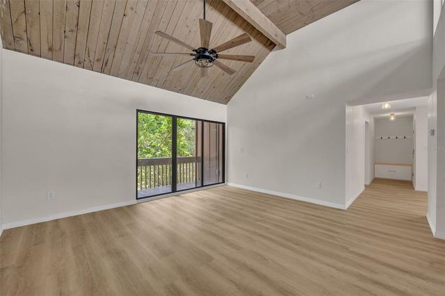 267 CROWN OAKS WAY 1, Longwood, FL 32779