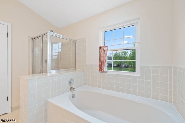 1304 Palley Ct, Bridgewater Twp., NJ 08807