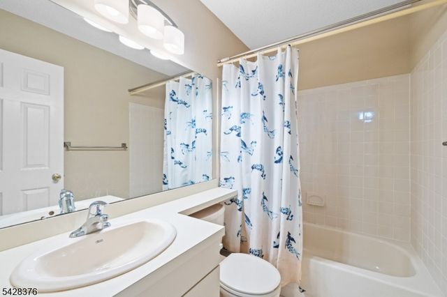 1304 Palley Ct, Bridgewater Twp., NJ 08807