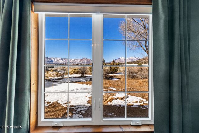 8980 Crystal View Lane, Flagstaff, AZ 86004