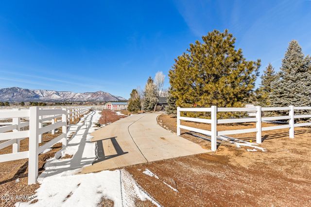 8980 Crystal View Lane, Flagstaff, AZ 86004