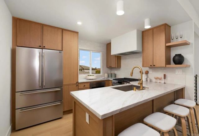 1209 Stanford Ave, Redondo Beach, CA 90278