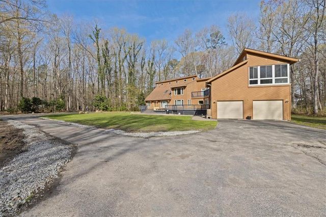 715 Paula DR, Chesapeake, VA 23322