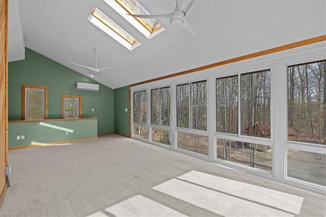 715 Paula DR, Chesapeake, VA 23322